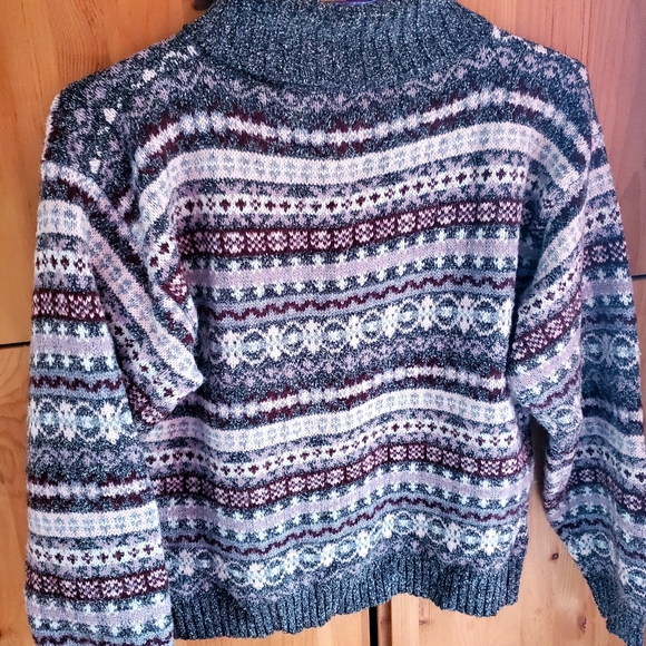 Easywear Clothing Women's Grey Fair Isle Turtleneck Sweater size Medium - Picture 5 of 7